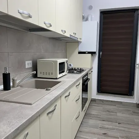 Refined Haven At Exigent Plaza - 08